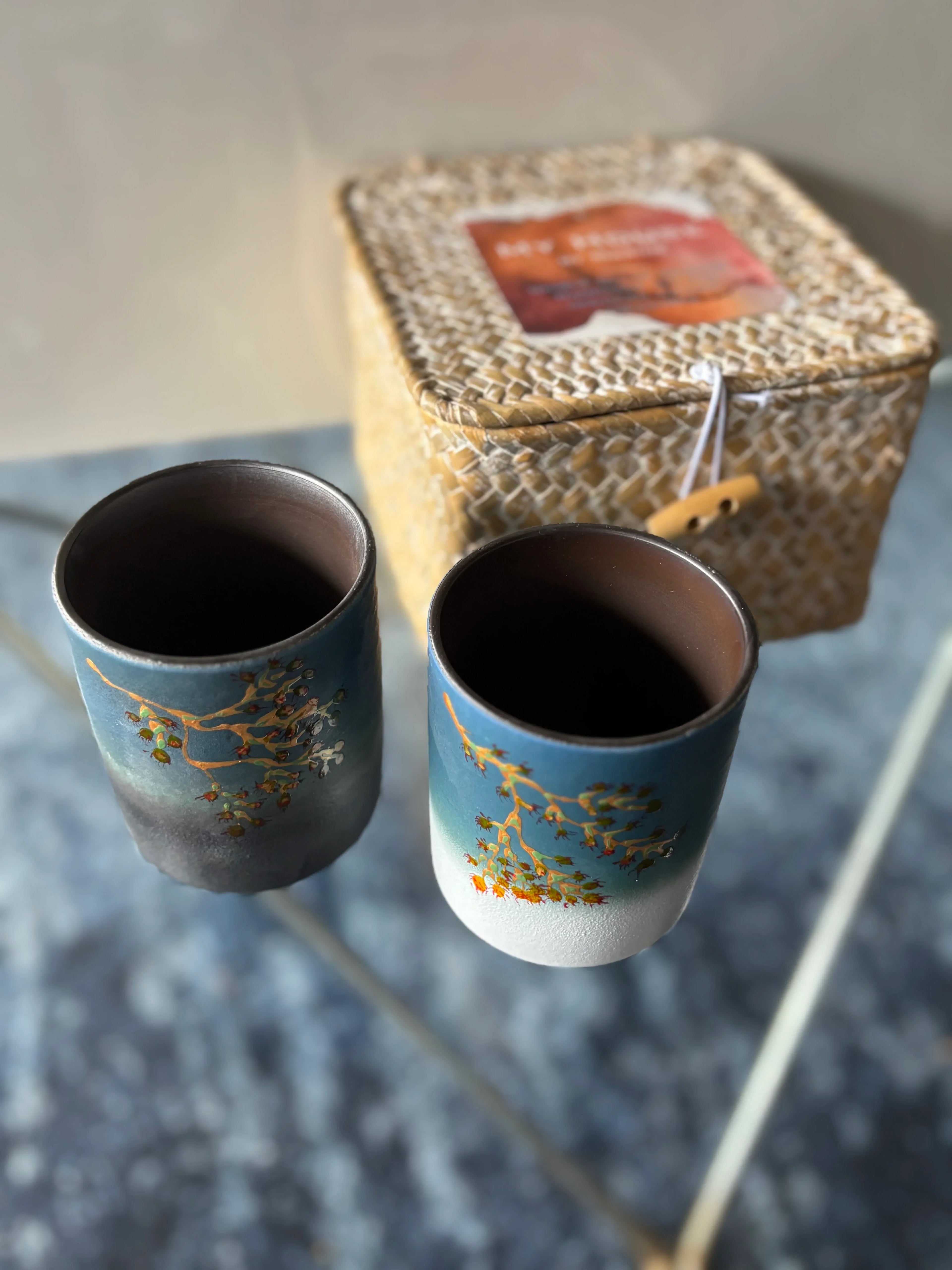 Hand Painted Japanese Ceramic Coffee and Tea Mug Set of 2 in Traditional Basket