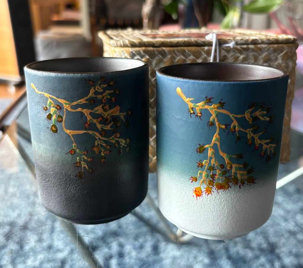 Hand Painted Japanese Ceramic Coffee and Tea Mug Set of 2 in Traditional Basket