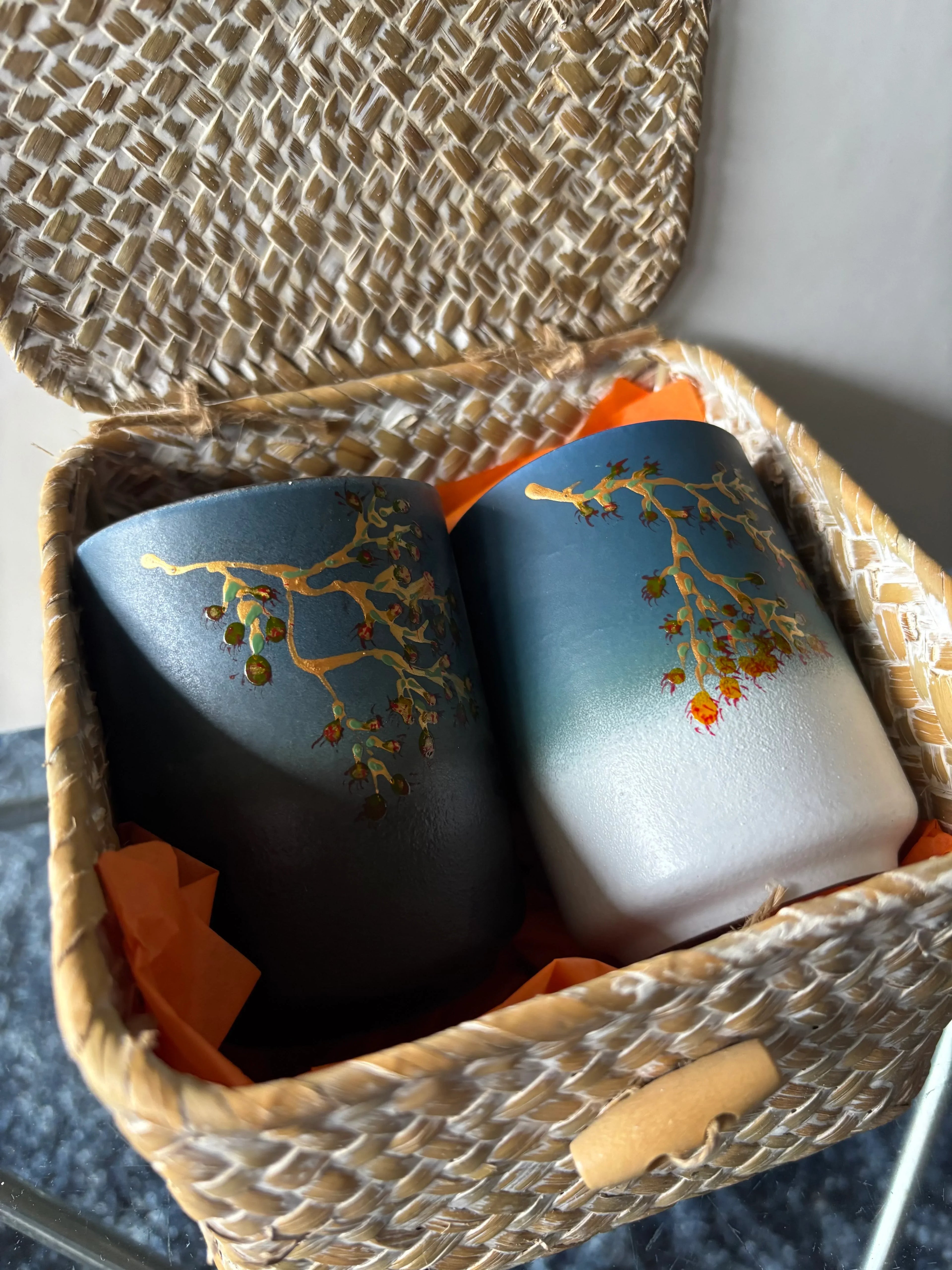 Hand Painted Japanese Ceramic Coffee and Tea Mug Set of 2 in Traditional Basket