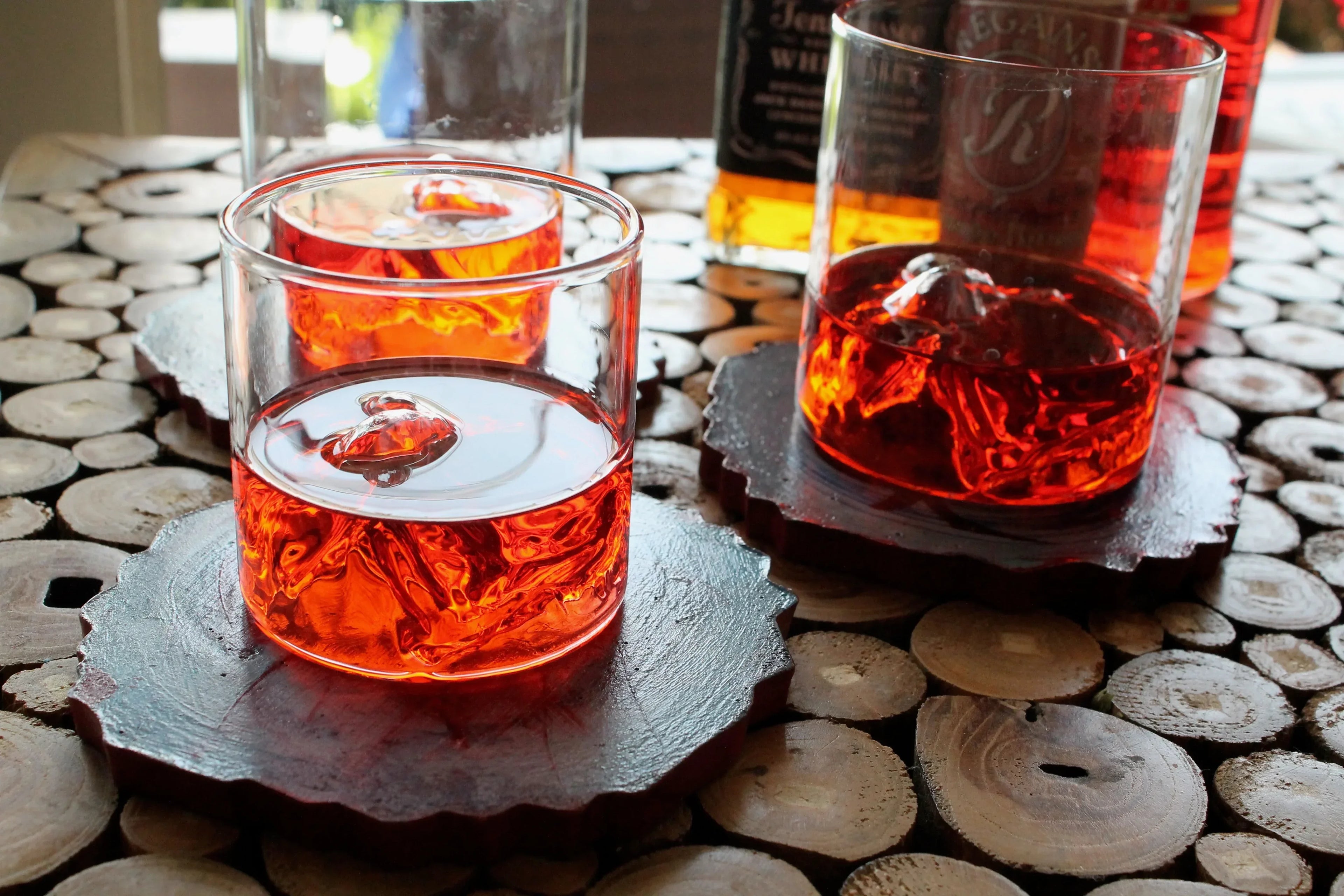 Elegant Whiskey Tumbler With Inside Mountain Motif- Set for Cocktail Lovers and Father’s Day Gift - My House by Marine