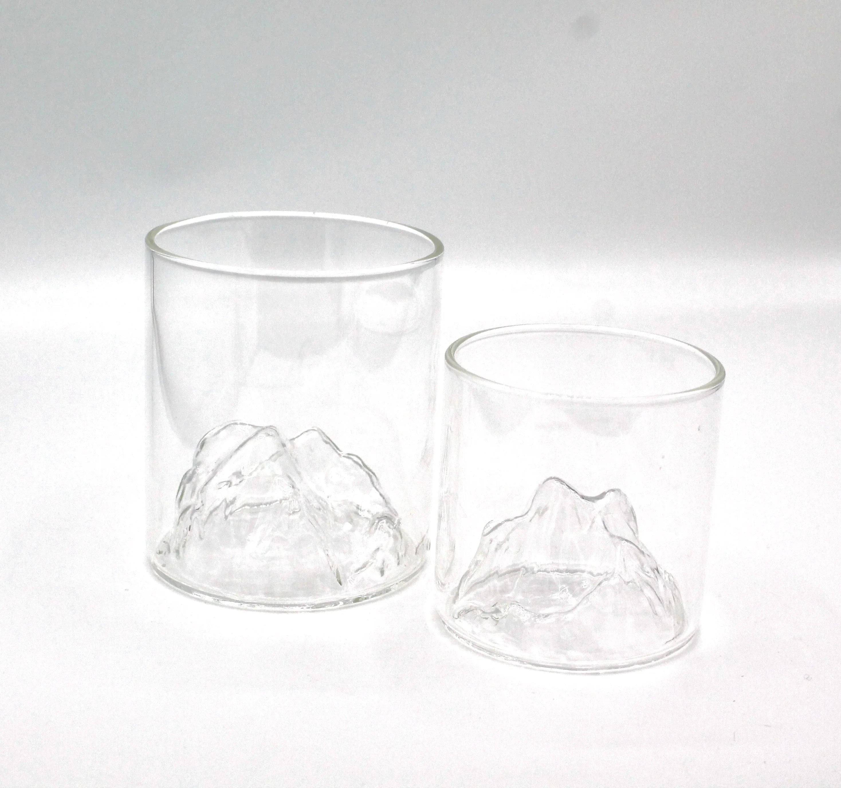 Elegant Whiskey Tumbler With Inside Mountain Motif- Set for Cocktail Lovers and Father’s Day Gift