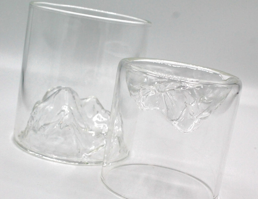 Elegant Whiskey Tumbler With Inside Mountain Motif- Set for Cocktail Lovers and Father’s Day Gift