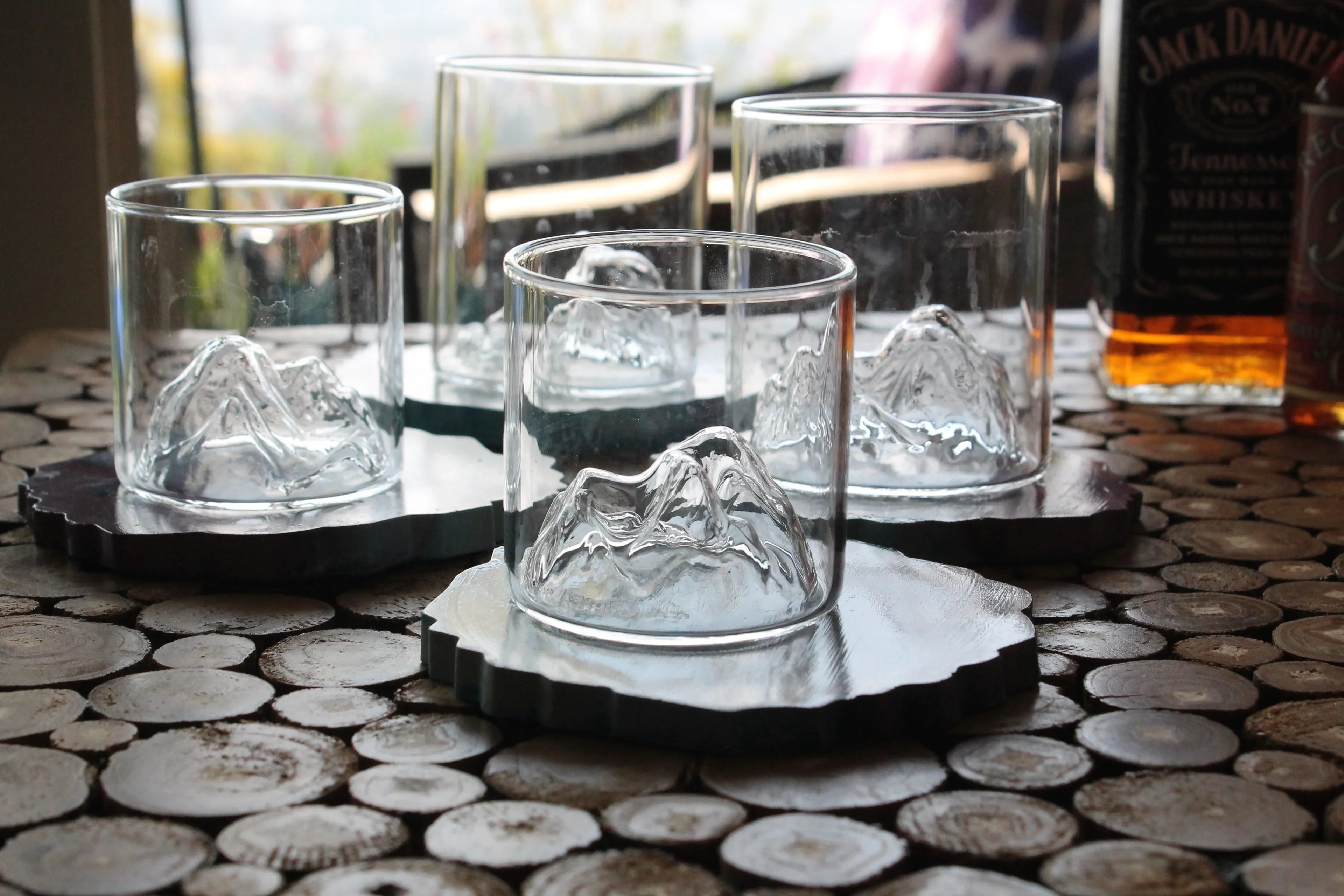 Elegant Whiskey Tumbler With Inside Mountain Motif- Set for Cocktail Lovers and Father’s Day Gift