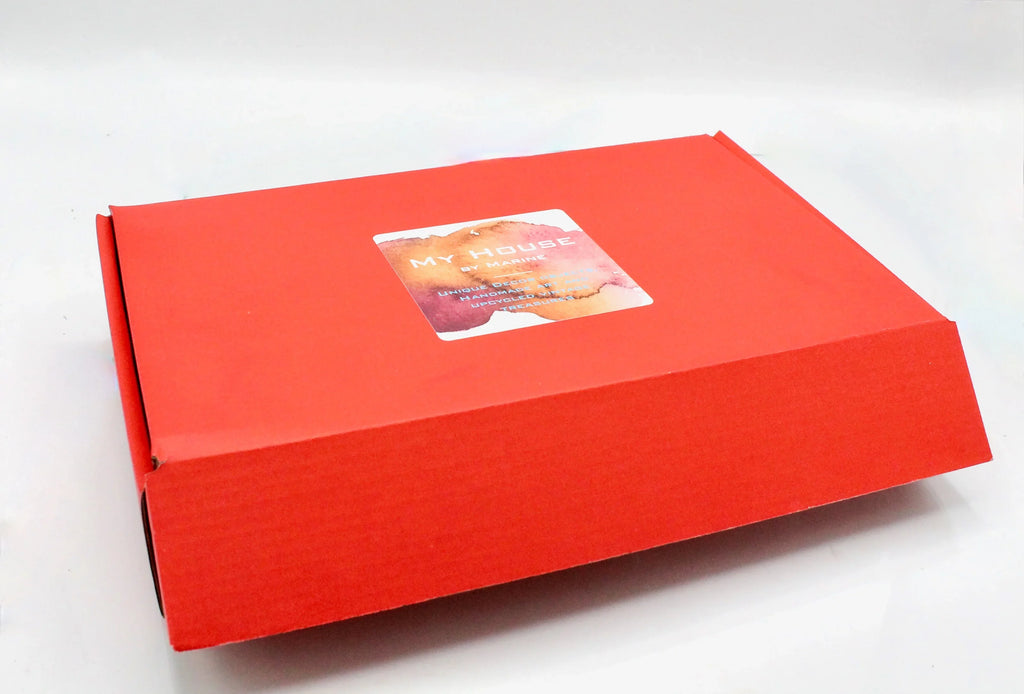 Romantic Hand-Blown Crystal Champagne Flutes Set with Rose Petals in Elegant Red Box