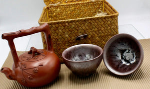 My House by Marine Chinese clay teapot set Handcrafted Chinese Clay Teapot with Woven Basket and TENMONKU Cups
