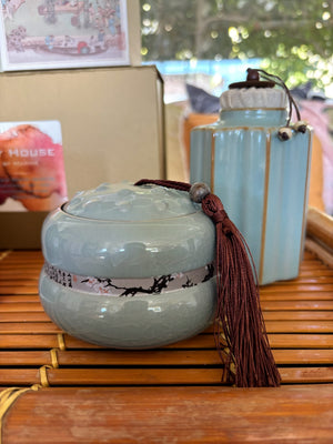 My House by Marine Coffee & Tea Mugs Tea Lover Gift Box: Delicate Hand Painted Floral Cup and Traditional Tea Leaf Container