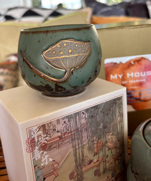 My House by Marine Coffee & Tea Mugs Tea Lover Gift Box: Delicate Hand Painted Floral Cup and Traditional Tea Leaf Container