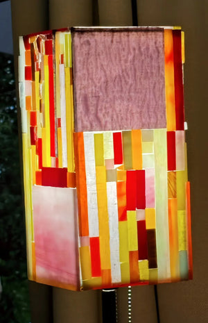 My House by Marine table lamp Stained Glass Bedside Lamp: Art Deco Touch Control Table Lamp in Red & Yellow