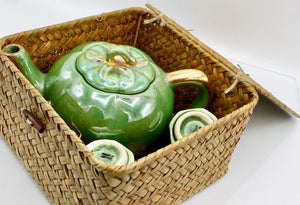 My House by Marine Vintage ceramic teapot set Vintage Bright Apple Green Teapot Set with Woven Basket and 4 Cups
